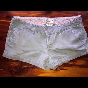Gray American Eagle shorts